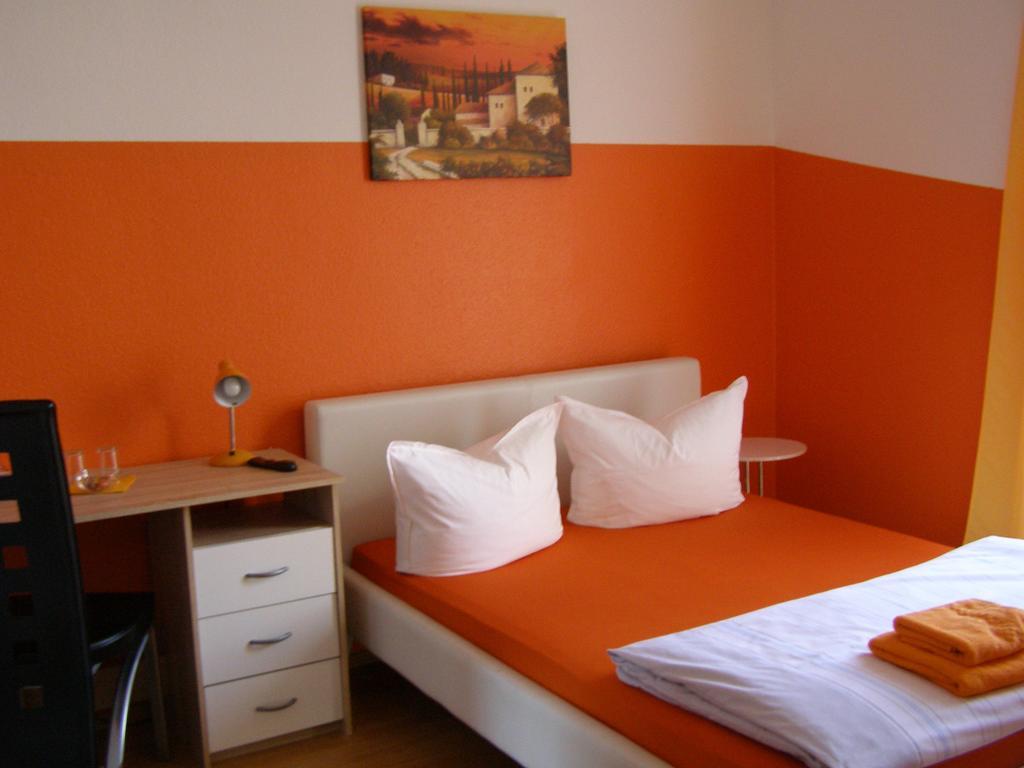 Hotel Monopol Hilden Bilik gambar