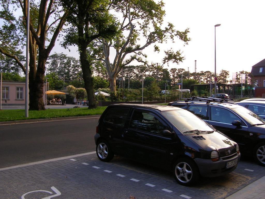 Hotel Monopol Hilden Luaran gambar